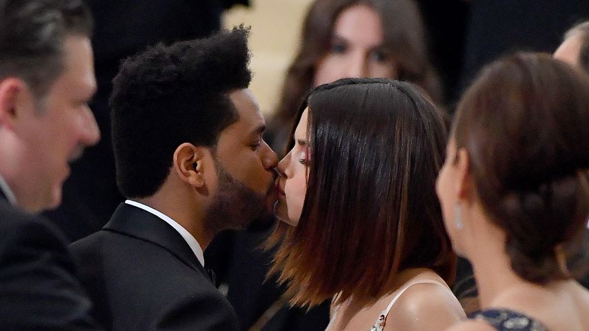 Selena Gomez und The Weeknd bei der Met Gala