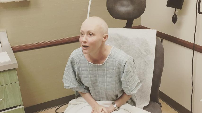 Shannen Doherty bei der Strahlentherapie gegen Krebs