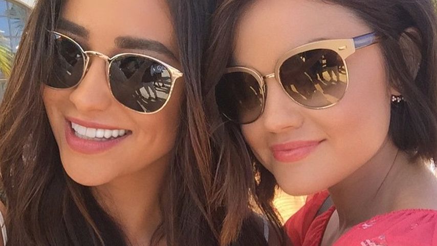 Shay Mitchell und Lucy Hale