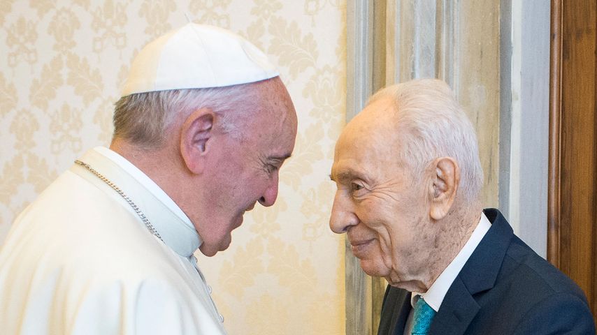 Papst Franziskus und Shimon Peres