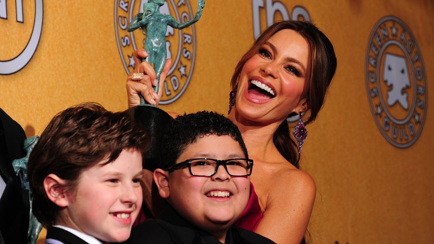 Sofia Vergara, Rico Rodriguez und Nolan Gould bei den 8. Screen Actors Guild Awards