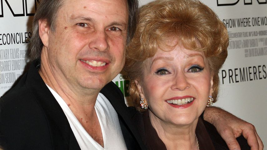 Todd Fisher und seine Mutter Debbie Reynolds bei einer Premiere 2010