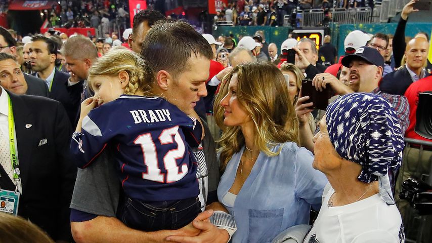 Tom Brady mit Tochter Vivian, Ehefrau Gisele Bündchen und Mama Brady