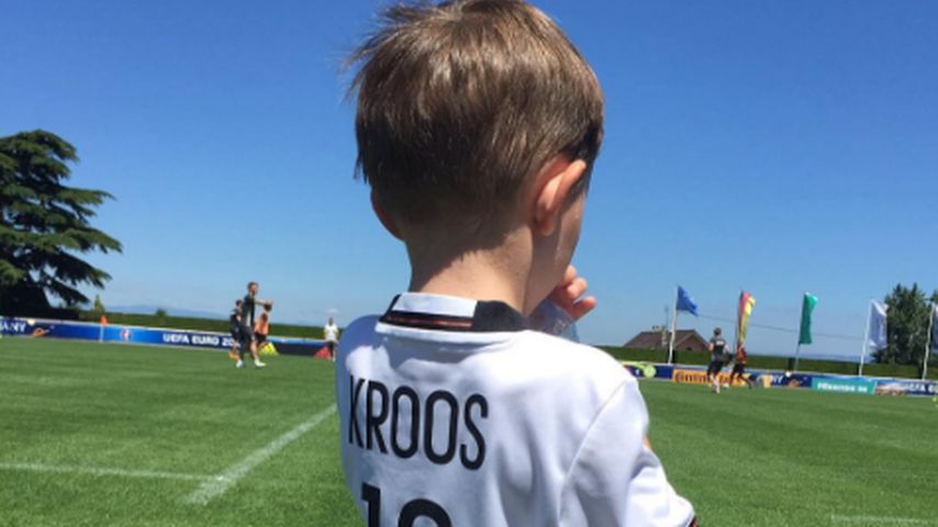 Toni Kroos' Sohn Leon auf dem Trainingsplatz der DFB-Elf