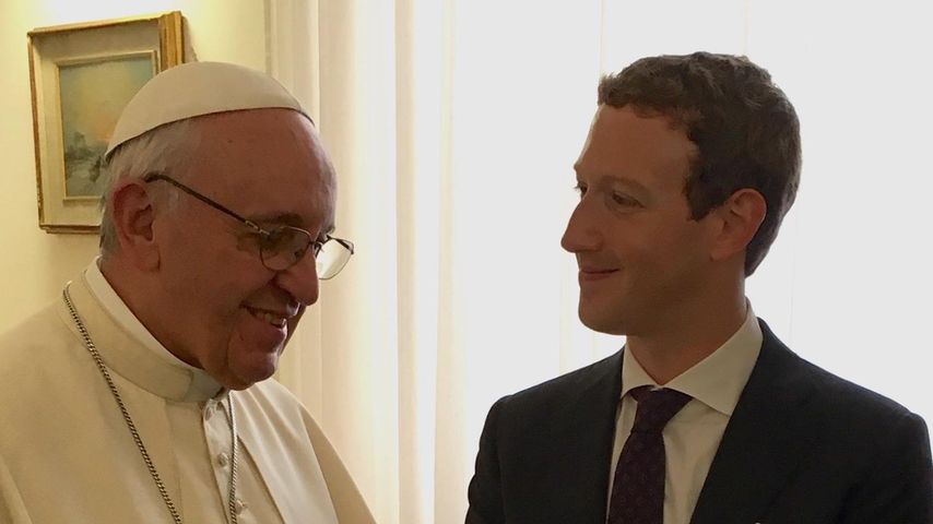 Treffen von Papst Franziskus und Mark Zuckerberg im Jahr 2016