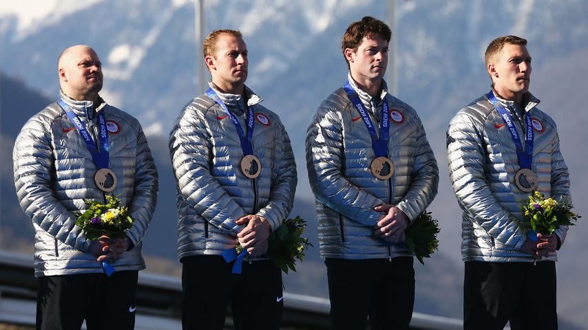 US-Olympiateam bei der Bronzemedaillen-Verleihung in 2014