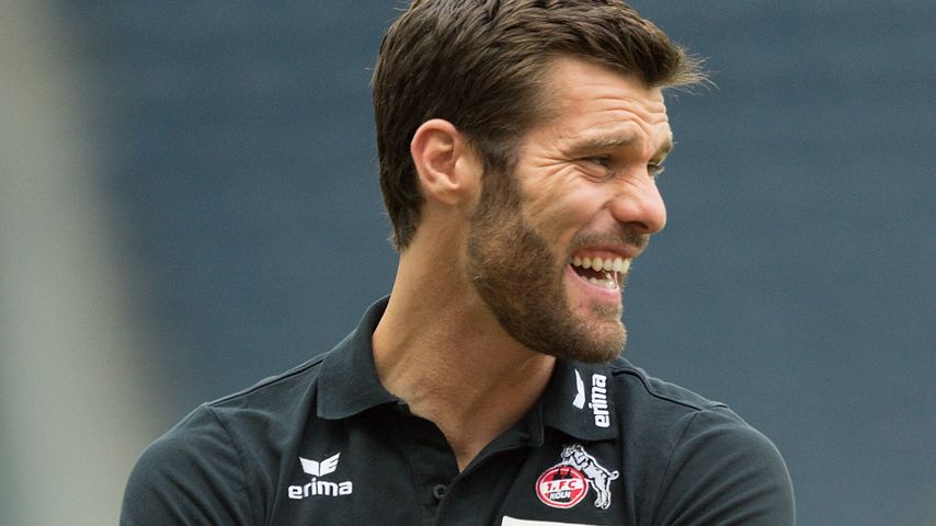 Fitness-Trainer Yann-Benjamin Kugel beim Fußballspiel Eintracht Frankfurt vs 1. FC Köln 2015