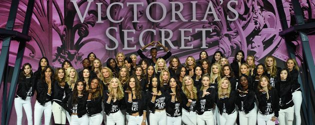 Die Victoria's Secret Engel 2016 bei einem Fototermin in Paris Die Victoria's Secret Engel 2016 bei einem Fototermin in Paris