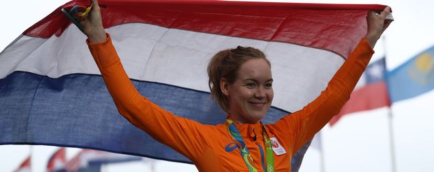 Anna van der Breggen, Olympiasiegerin im Straßenrennen Anna van der Breggen, Olympiasiegerin im Straßenrennen