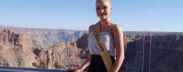 Arna Ýr Jónsdóttir vor dem Grand Canyon Arna Ýr Jónsdóttir vor dem Grand Canyon