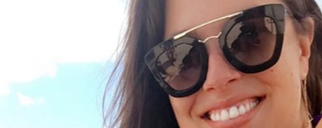 Ashley Graham 2016 in Delware im "Seashore State Park" Ashley Graham 2016 in Delware im "Seashore State Park"