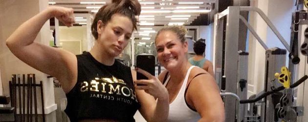 Ashley Graham im Fitnessstudio Ashley Graham im Fitnessstudio