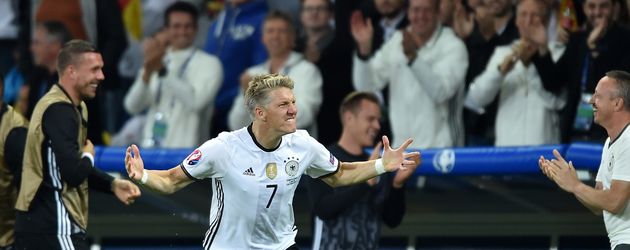 Bastian Schweinsteiger beim Torjubel Bastian Schweinsteiger beim Torjubel