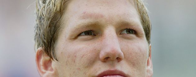 Bastian Schweinsteiger im Jahr 2004 Bastian Schweinsteiger im Jahr 2004