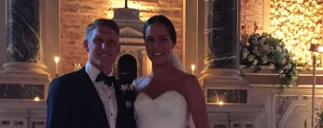 Bastian Schweinsteiger und Ana Ivanovic nach der kirchlichen Trauung Bastian Schweinsteiger und Ana Ivanovic nach der kirchlichen Trauung