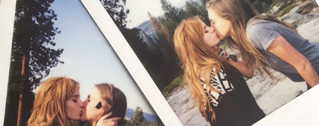 Bella Thorne und eine unbekannte Frau Bella Thorne und eine unbekannte Frau