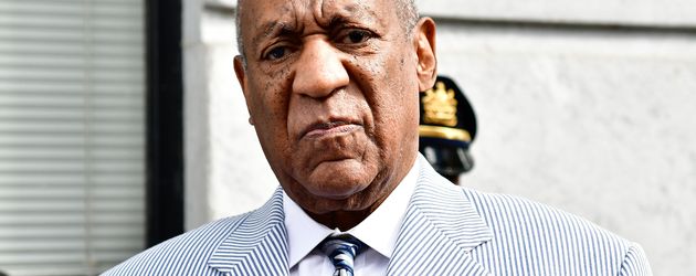 Bill Cosby verlässt das Montgomery County-Gericht Bill Cosby verlässt das Montgomery County-Gericht