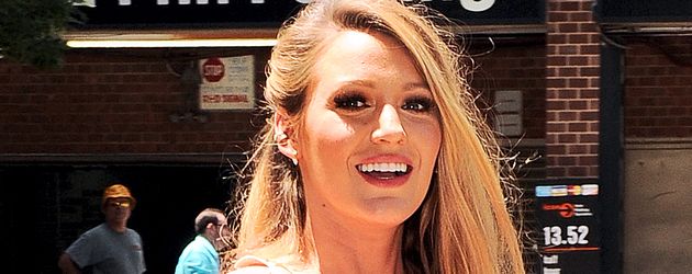 Blake Lively vor ihrem Hotel in New York Blake Lively vor ihrem Hotel in New York