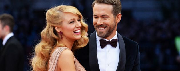 Blake Lively und Ryan Reynolds bei der MET-Gala in New York Blake Lively und Ryan Reynolds bei der MET-Gala in New York