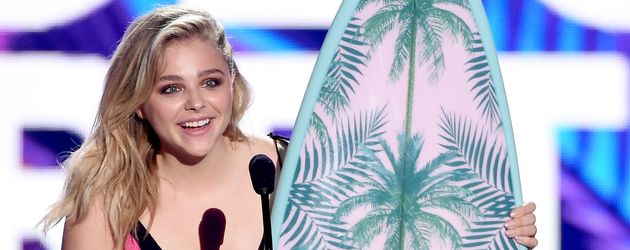 Chloë Grace Moretz bei den Teen Choice Awards 2016 in Los Angeles Chloë Grace Moretz bei den Teen Choice Awards 2016 in Los Angeles