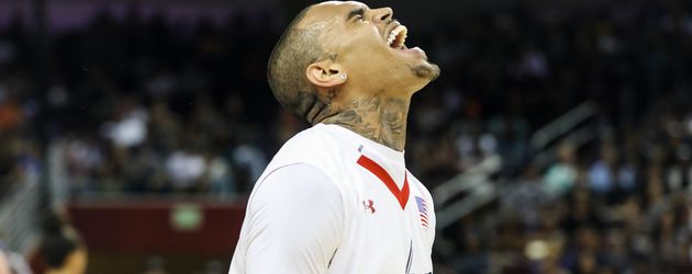 Chris Brown beim Basketballspiel in Hollywood Chris Brown beim Basketballspiel in Hollywood