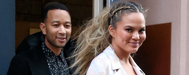 Chrissy Teigen und John Legend Chrissy Teigen und John Legend