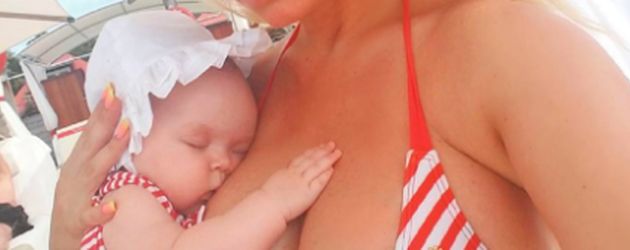 Coco Austin und Baby Chanel Nicole im Partnerlook am Strand Coco Austin und Baby Chanel Nicole im Partnerlook am Strand