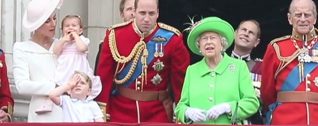 Die Royals beim "Trooping Of The Colour 2016" zu Ehren von Queen Elizabeths 90. Geburtstag Die Royals beim "Trooping Of The Colour 2016" zu Ehren von Queen Elizabeths 90. Geburtstag