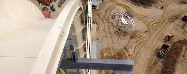 Die "Verrückt"-Wasserrutsche in Kansas City, USA, während der Bauarbeiten Die "Verrückt"-Wasserrutsche in Kansas City, USA, während der Bauarbeiten