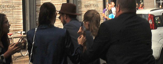 Gigi Hadid auf der Fashion Week in Mailand von Mann attackiert Gigi Hadid auf der Fashion Week in Mailand von Mann attackiert