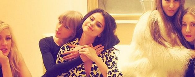Selena Gomez, Taylor Swift und Ellie Goulding Selena Gomez, Taylor Swift und Ellie Goulding