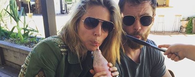 Elsa Pataky und Chris Hemsworth auf einem privaten Foto der Schauspielerin Elsa Pataky und Chris Hemsworth auf einem privaten Foto der Schauspielerin