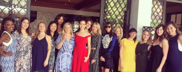 Emmy Rossum mit ihren Freundinnen beim Junggesellinnenabschied Emmy Rossum mit ihren Freundinnen beim Junggesellinnenabschied
