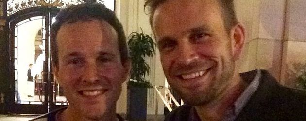 Scott Weinger, Andrea Barber, Candace Cameron-Bure und John Brotherton auf einem Selfie Scott Weinger, Andrea Barber, Candace Cameron-Bure und John Brotherton auf einem Selfie