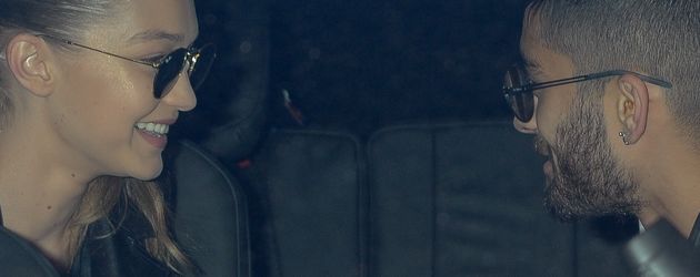 Gigi Hadid und Zayn Malik turteln im Auto Gigi Hadid und Zayn Malik turteln im Auto