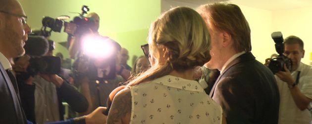 Gina-Lisa im Scheinwerferlicht kurz vor ihrem Prozess Gina-Lisa im Scheinwerferlicht kurz vor ihrem Prozess
