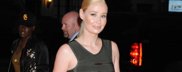 Iggy Azalea auf dem roten Teppich bei der New York-Premiere von "Serena" Iggy Azalea auf dem roten Teppich bei der New York-Premiere von "Serena"