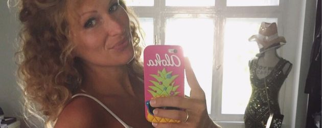 Janni Hönscheid kurz vor der Geburt ihres ersten Kindes Janni Hönscheid kurz vor der Geburt ihres ersten Kindes