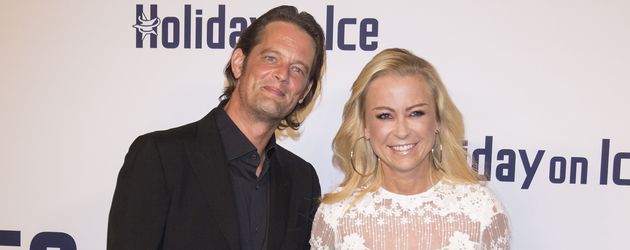 Jenny Elvers und Steffen von der Beeck im Oktober 2016 bei Holiday on Ice in Hamburg Jenny Elvers und Steffen von der Beeck im Oktober 2016 bei Holiday on Ice in Hamburg