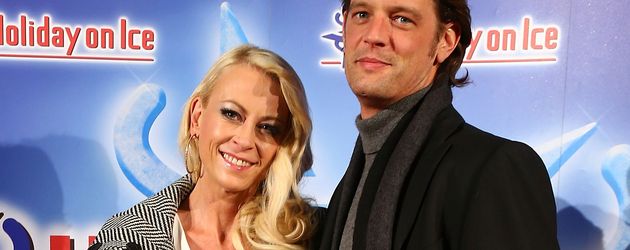 Jenny Elvers und Steffen von der Beeck bei "Holiday On Ice" Jenny Elvers und Steffen von der Beeck bei "Holiday On Ice"
