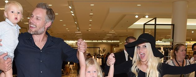 Jessica Simpson, Eric Johnson, Maxwell Drew Johnson und Ace Knute Johnson Jessica Simpson, Eric Johnson, Maxwell Drew Johnson und Ace Knute Johnson
