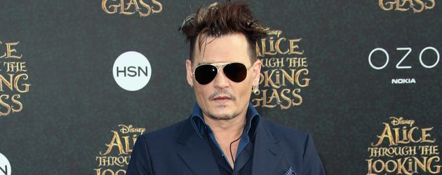 Johnny Depp bei der Premiere von "Alice im Wunderland" in Hollywood Johnny Depp bei der Premiere von "Alice im Wunderland" in Hollywood