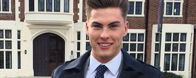 Josh Bateson unterwegs zu einer Bootsparty Josh Bateson unterwegs zu einer Bootsparty