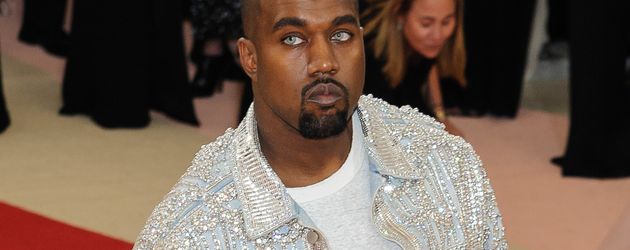 Kanye West bei der MET-Gala 2016 Kanye West bei der MET-Gala 2016