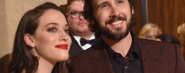 Kat Dennings und Josh Groban bei der Pre-Grammy-Gala 2016 Kat Dennings und Josh Groban bei der Pre-Grammy-Gala 2016
