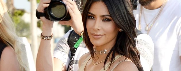 Kim Kardashian beim "Famous"-Event ihres Mannes Kanye West Kim Kardashian beim "Famous"-Event ihres Mannes Kanye West