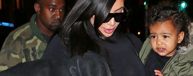 Kim Kardashian, Kanye West und North West Kim Kardashian, Kanye West und North West