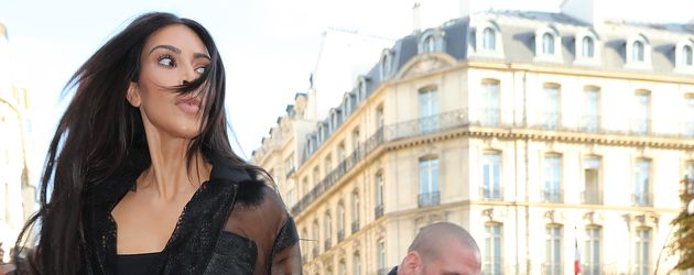 Kim Kardashian wird von Vitalii Sediuk angegriffen in Paris Kim Kardashian wird von Vitalii Sediuk angegriffen in Paris