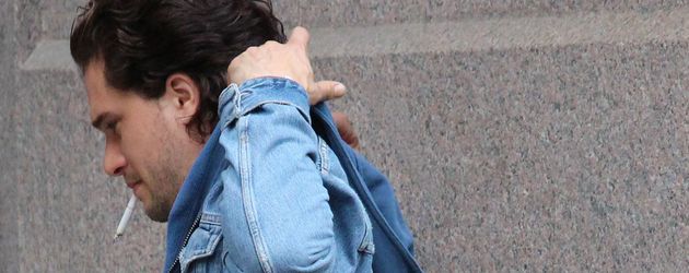 Kit Harington in einer Drehpause bei seinem Film "The Death and Life of John F. Donovan" in Montreal Kit Harington in einer Drehpause bei seinem Film "The Death and Life of John F. Donovan" in Montreal