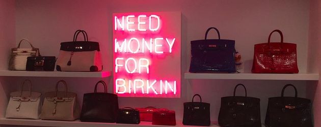 Kris Jenners Schrank für ihre Birkin-Bag-Sammlung Kris Jenners Schrank für ihre Birkin-Bag-Sammlung